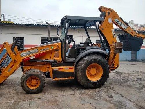 Retroescavadeira Case 580n, Ano 2014 4x4