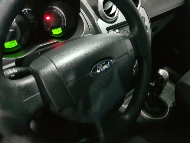 Ford Fiesta sedan SE 1.6 - Foto 16