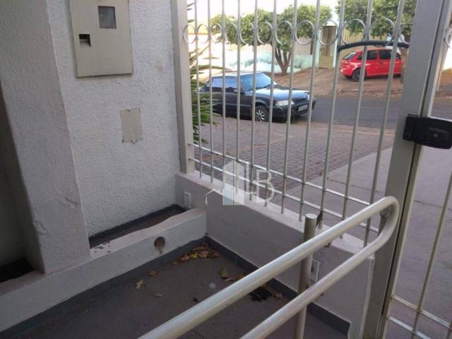 Casa com 3 dormitórios para alugar, 100 m² por R$ 1.600,00/mês - Parque das Laranjeiras - - Foto 9