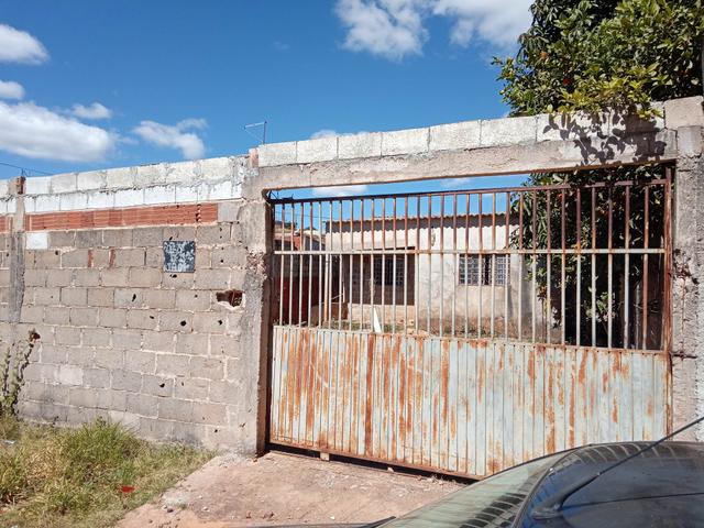 Vendo uma casa - Foto 2