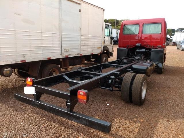 Ford Cargo 815 - Foto 5