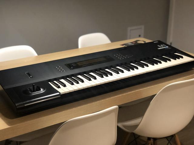 Teclado Sintetizador Korg M1 - Impecável!!! - Foto 3