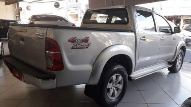 Toyota hilux 2013 3.0 srv top 4x4 cd 16v turbo intercooler diesel 4p automÁtico - Foto 4