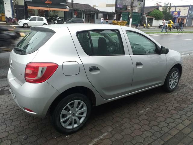 Sandero Authentique 1.0 flex - Foto 6