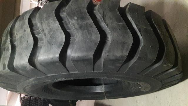 Pneus para equipamentos