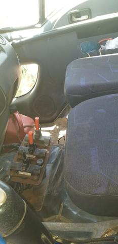 Vende-se Caminhão Ford Cargo 2628, Roll on com caçamba, 2011-2012 - Foto 8