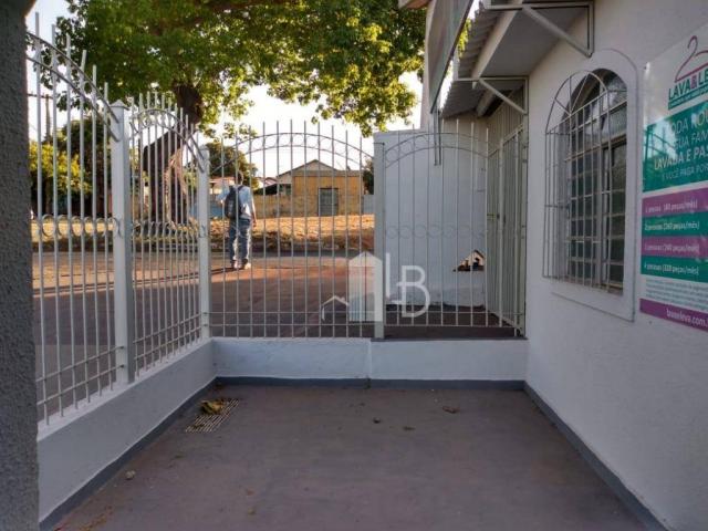 Casa com 3 dormitórios para alugar, 100 m² por R$ 1.600,00/mês - Parque das Laranjeiras -