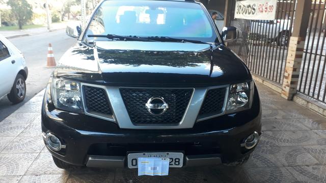 Nissan Frontier SV 4x4 DIESEL 2014/2015 - Foto 2