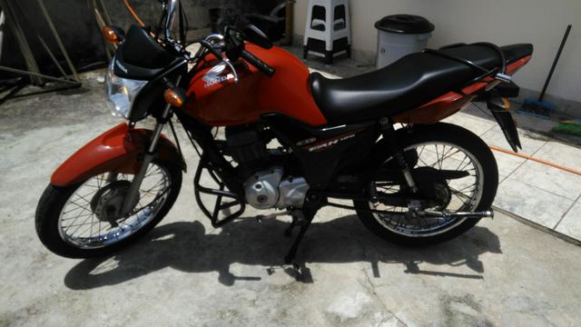Vendo Fan 2016 por 5.400