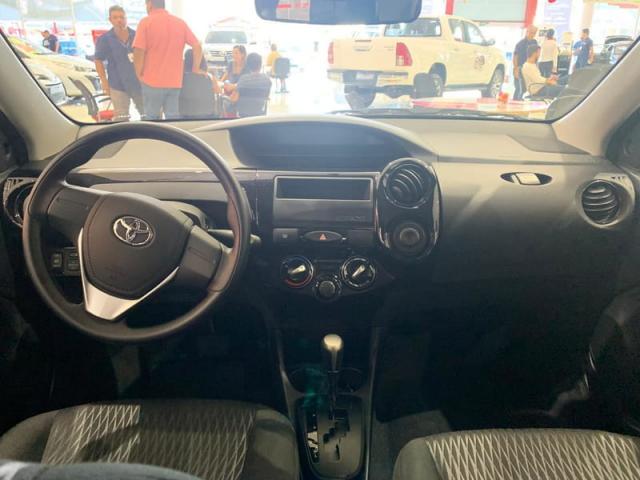 Toyota Etios 1.3 X Automatico 20/20 - Foto 2