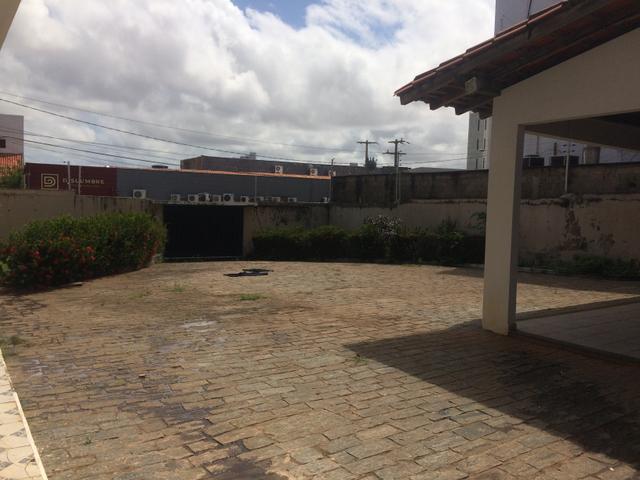 Alugo ou Vendo Casa no Calhau - Foto 3