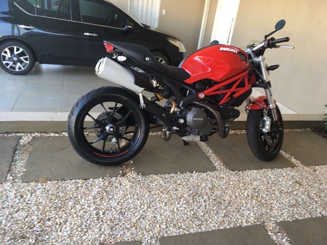 DUCATI MONSTER 796