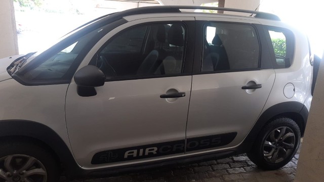 VENDO CARRO AUTOMÁTICO, SUPER NOVO COM APENAS 36 MIL KM RODADOS