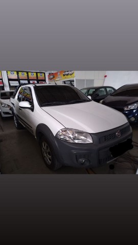 FIAT STRADA CABINE DUPLA