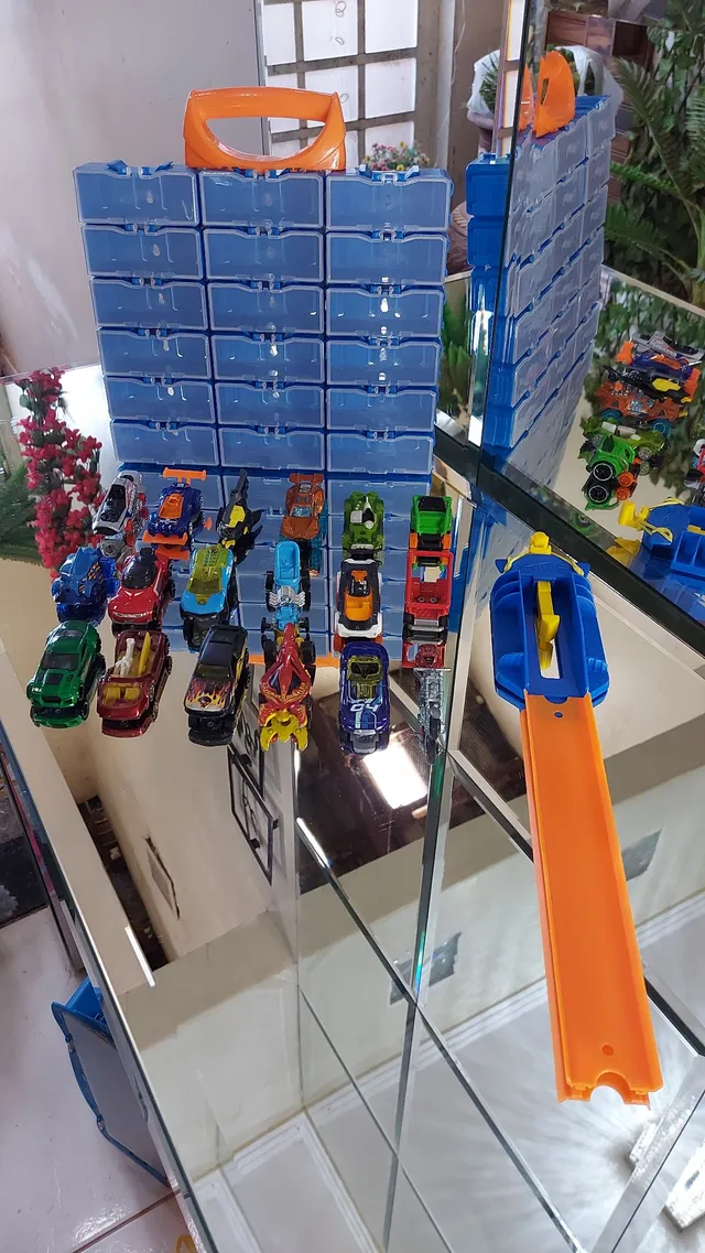 Pista Hotwheels Maleta Tubarão