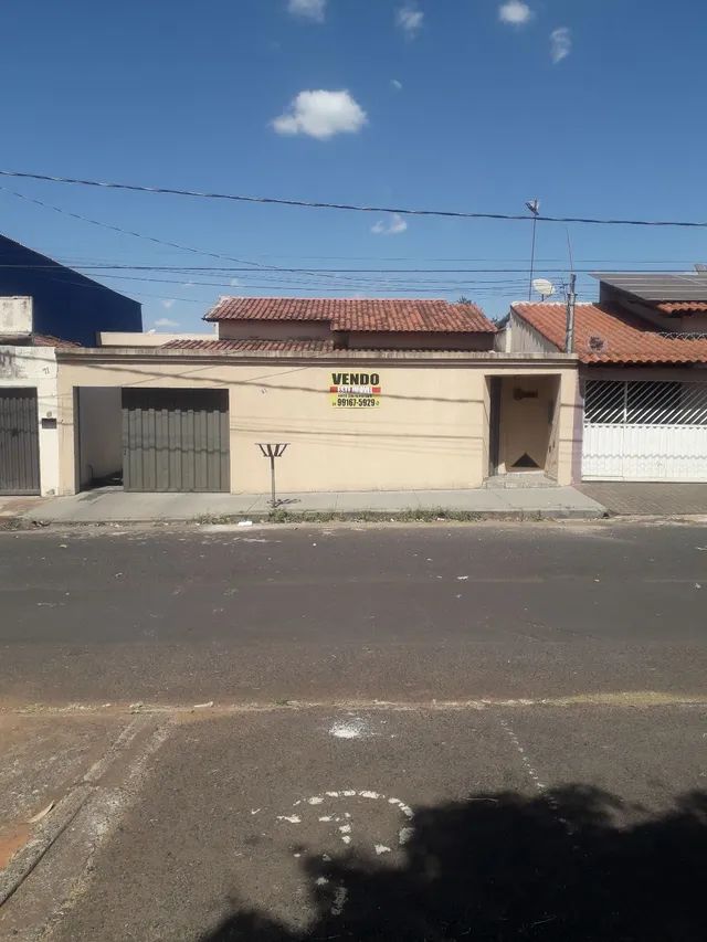 Captação de Casa a venda na Rua do Motorista, Jardim das Palmeiras, Uberlândia, MG