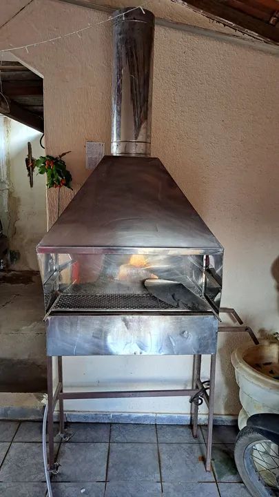 Churrasqueira de Aço Inox - Ideal para seu churrasco!