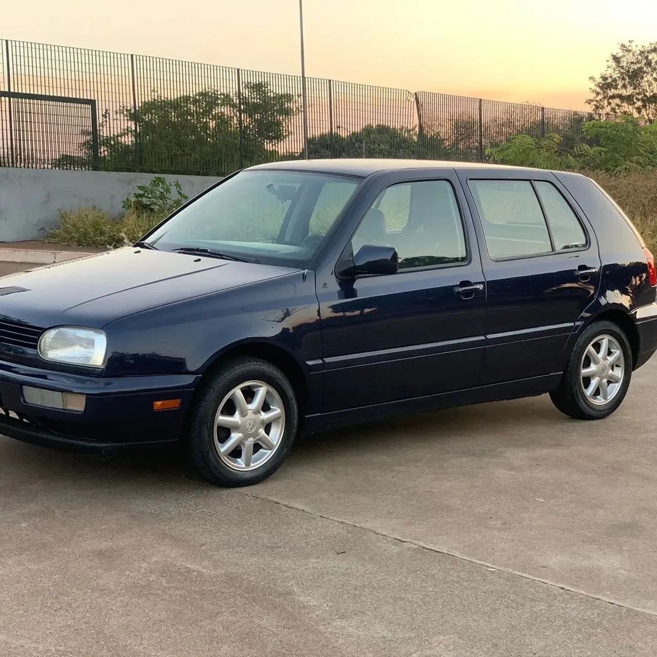 Volkswagen Golf GL 1.8/ 2.0i 4P 1996