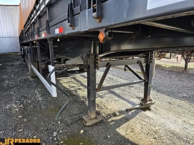 carreta bitrenzao graneleira estrada 2022 seminovo sem pneus - Foto 11