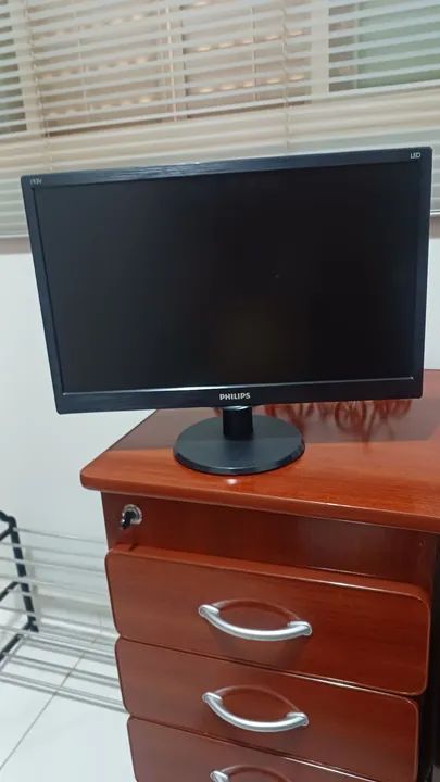 Monitor Philips 18.5 polegadas LED
