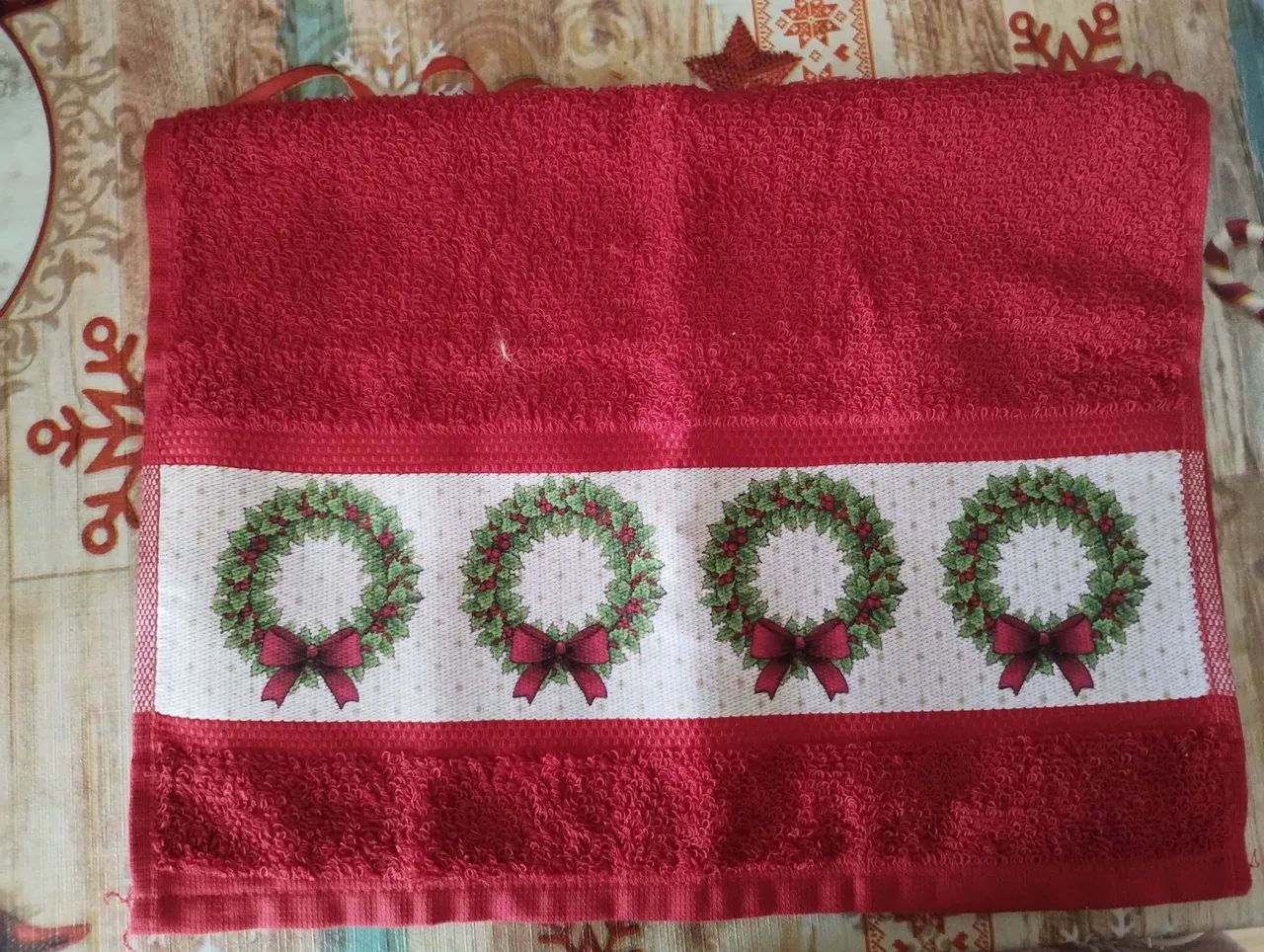 Toalha de Banho Natalina Bordada