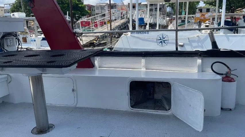 Embarcação - Esporte e Recreio, Motor - MWM de 3 cilindros, 229 - Foto 13