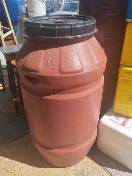 Bombonas de 100 litros ,200 e 250 litros 