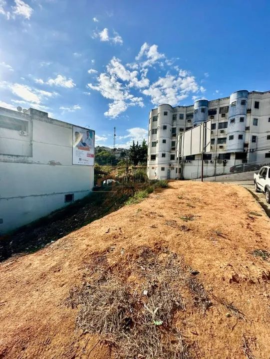Lote Comercial em frente a Santa Casa