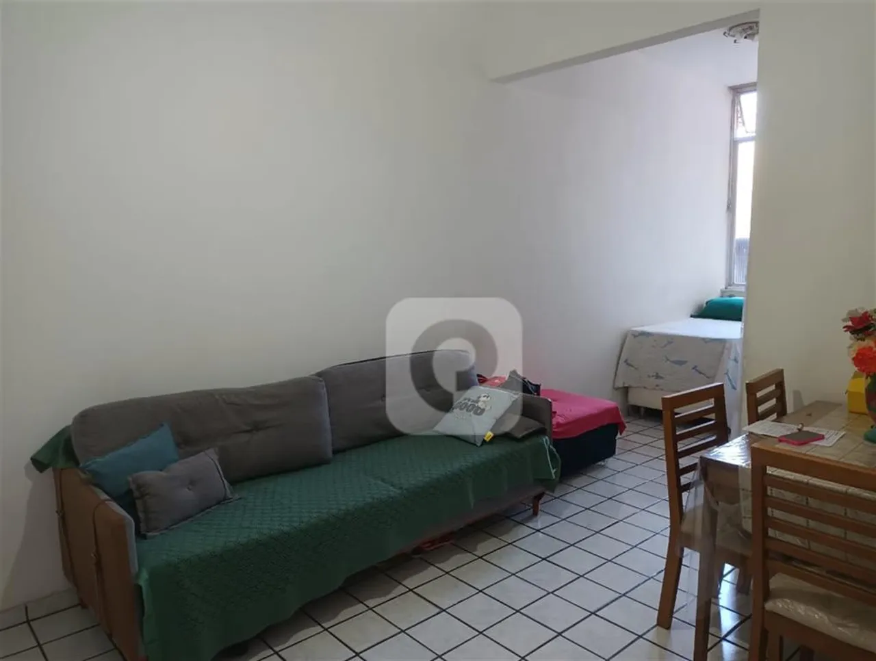 Quarto e Sala no Centro do Rio, ótima localização