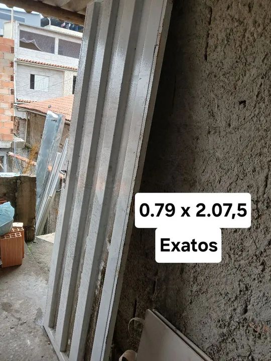 Porta de Aço 0,79 x 2,07,5