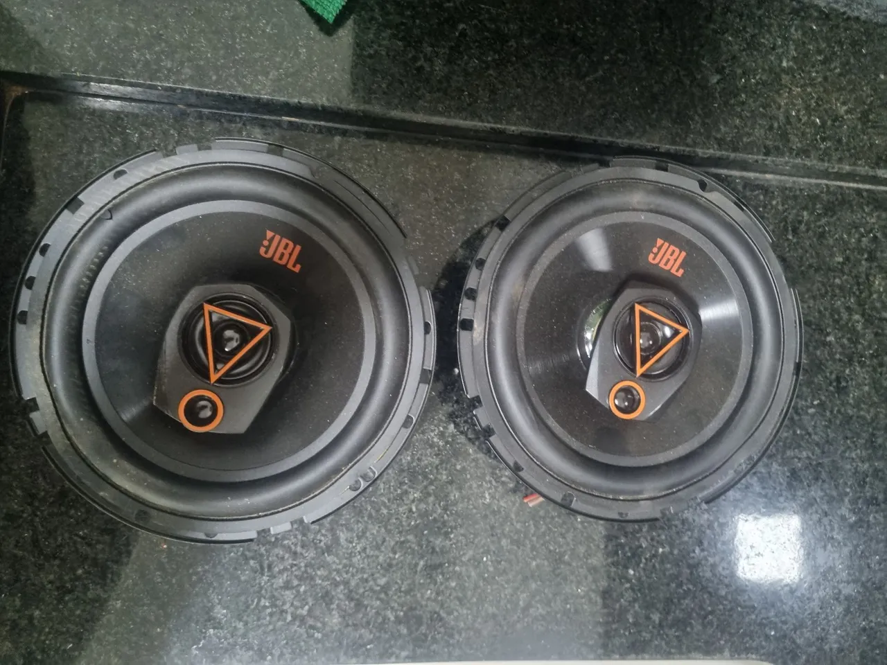 Par de Alto-Falantes JBL