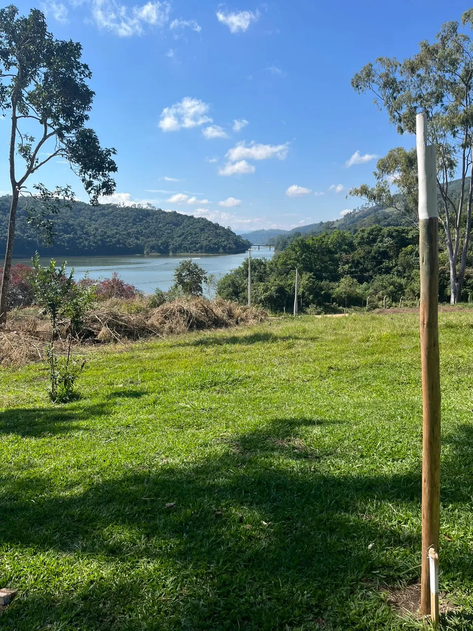 Terreno com entrada parcelada e pronto para construir