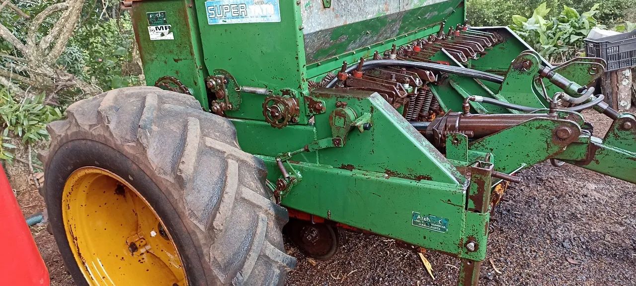 Semeadeira tatu 11 linhas 