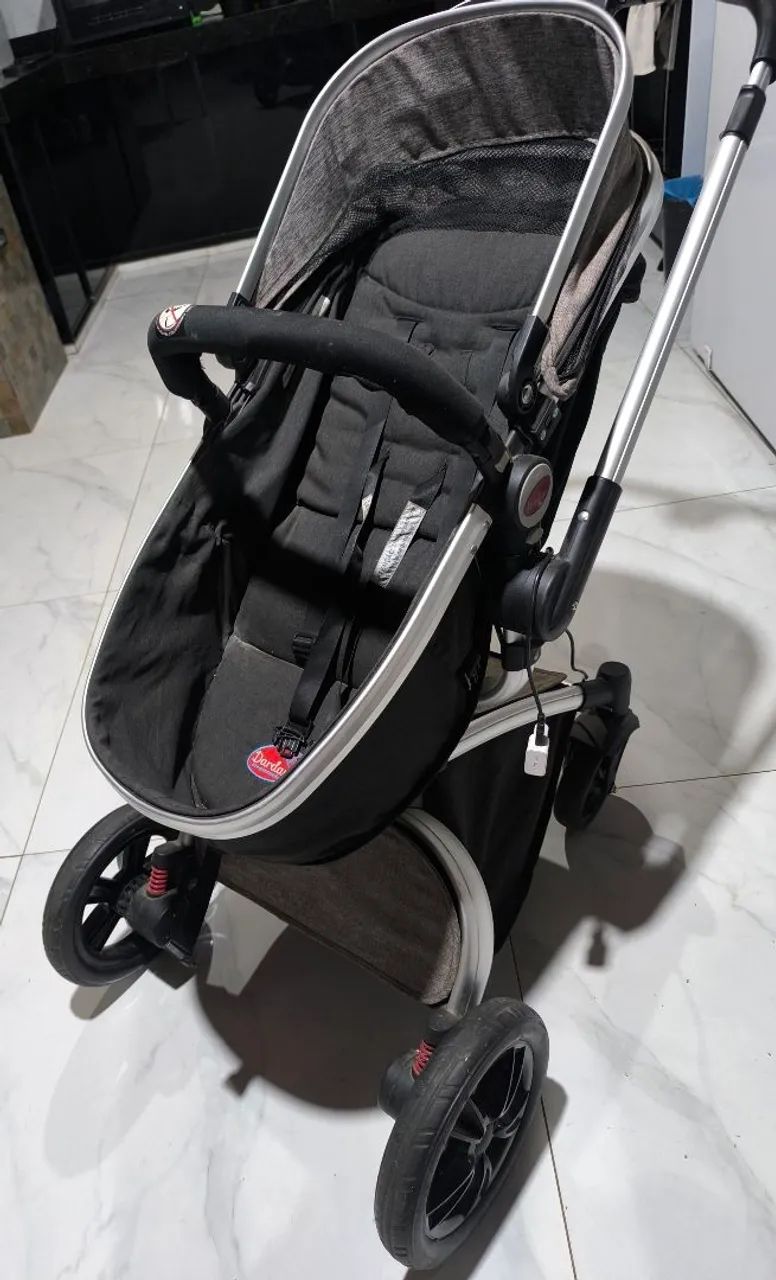 Carrinho de bebê gira em 360 graus - Foto 2