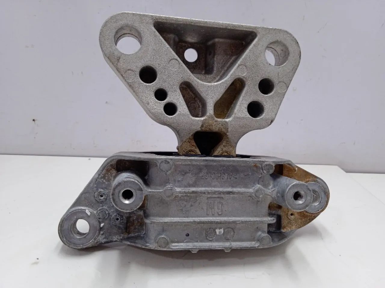 Suporte Coxim Motor Esquerdo Tracker Onix 20 A 24 Original - Foto 2