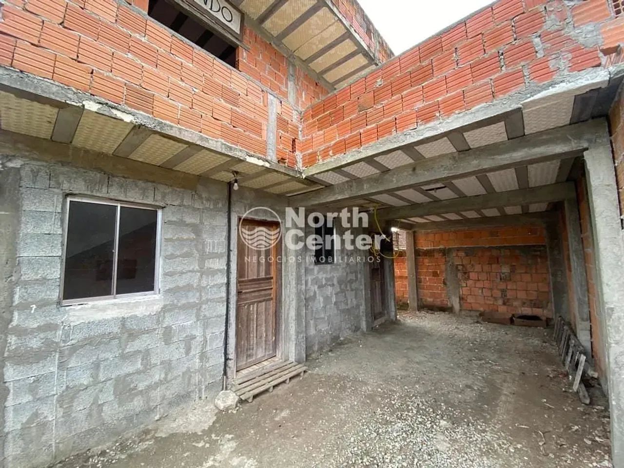 Sobrado à venda Com Sala Comercial, Bairro Conquista, Balneário Barra do Sul, SC - Foto 5