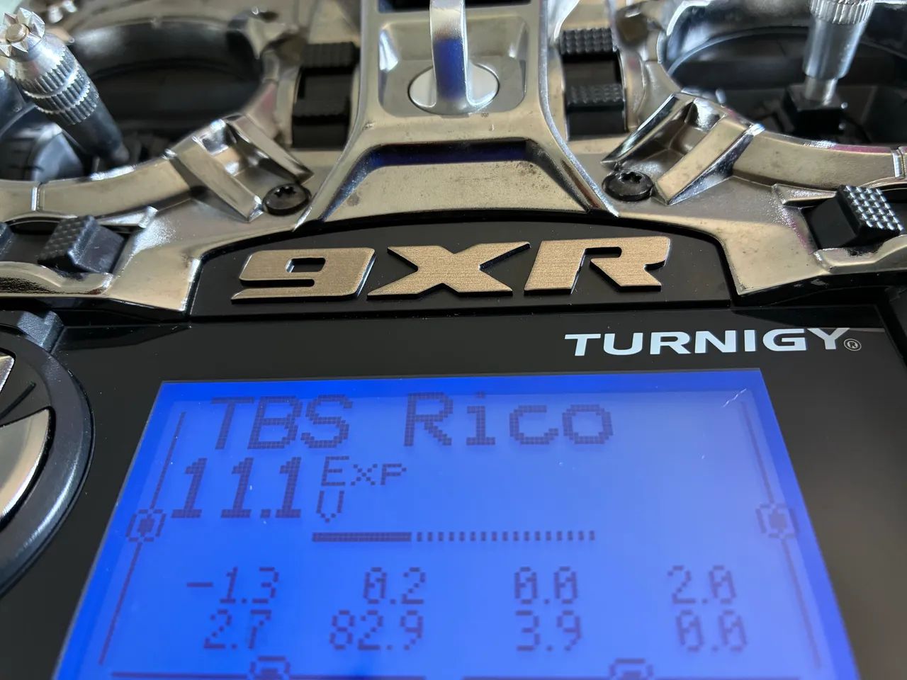 Rádio Controle TURNIGY 9XR PRO novo na caixa !! - Foto 6
