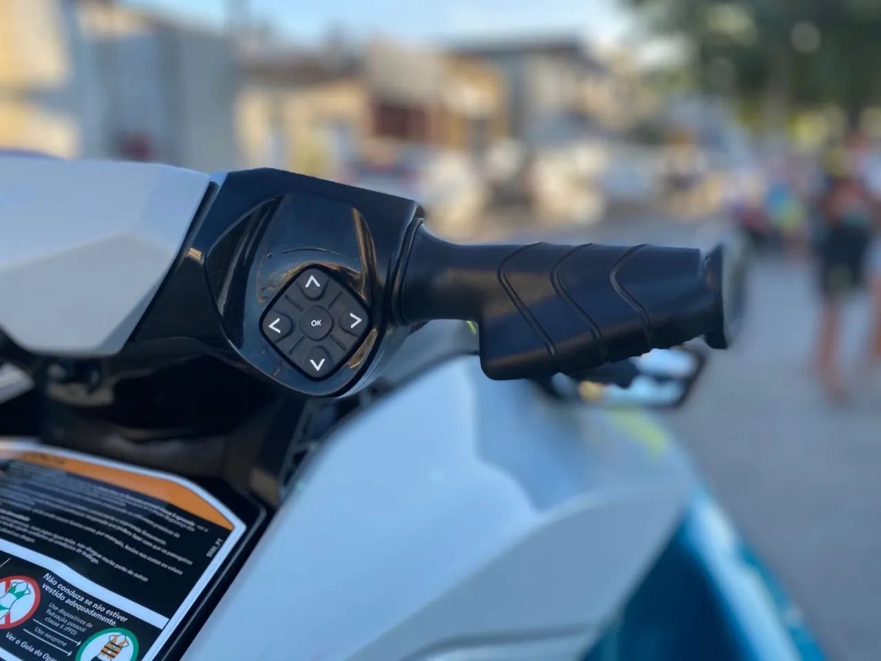 Jet Ski Sea-Doo GTI 170 - 2024 - Foto 8