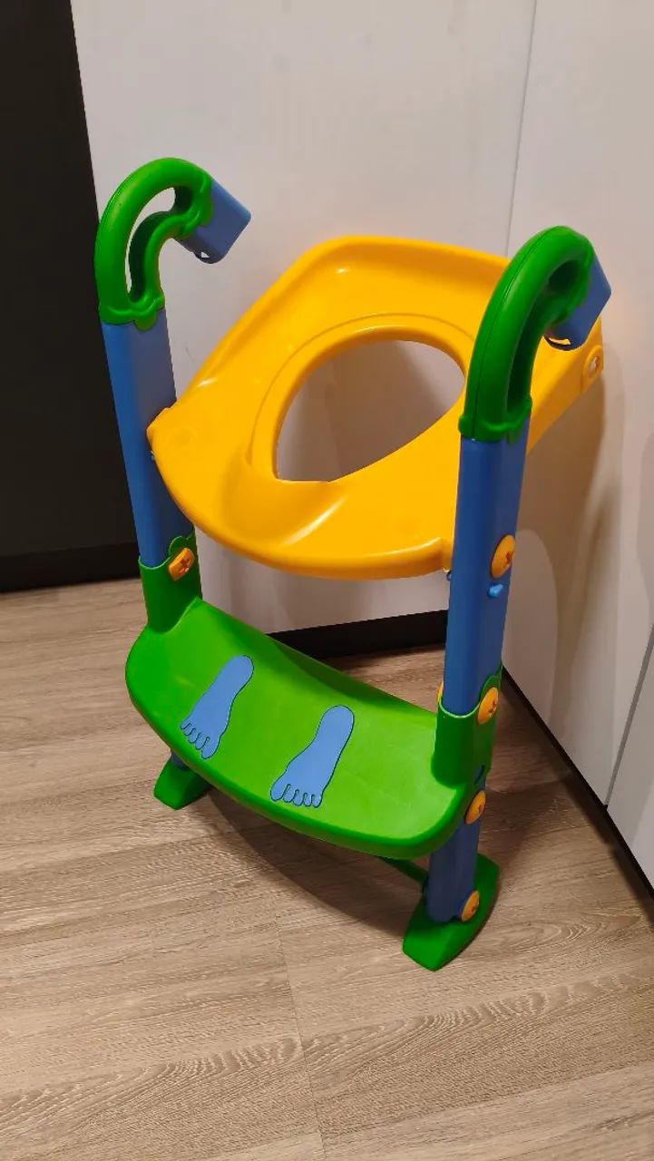 Assento Redutor Troninho Infantil com Escada