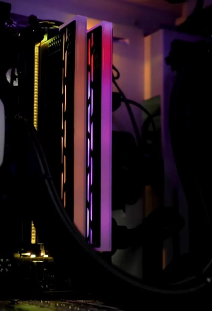 2x8 MEMÓRIA RAM DDR4 HUSKY RGB 3200MHZ CL19
