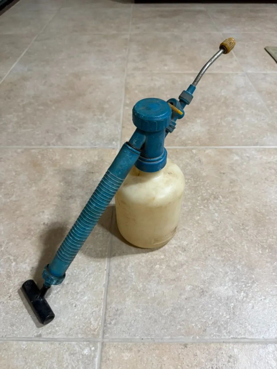 Borrifador de Veneno/Água