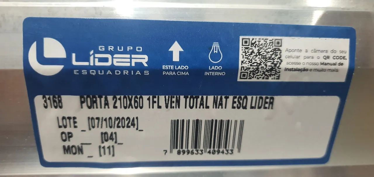 Porta de Alumínio com veneziana - Foto 2