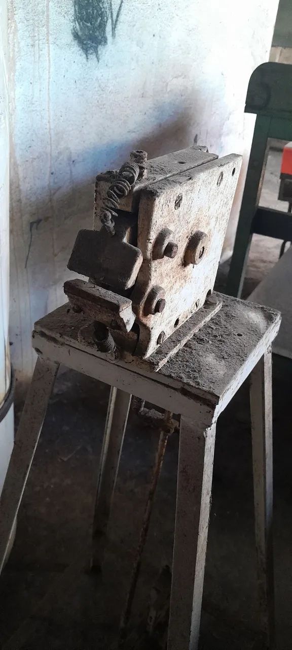 Alicate de pedal 