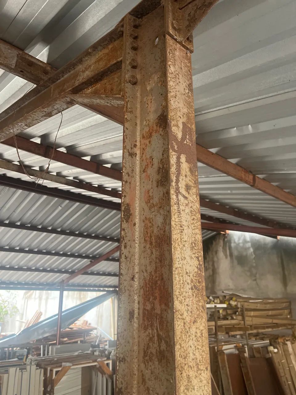 Barracão 6mx10m em Estrutura metálica reforçada para barracão 6x10m - Foto 4