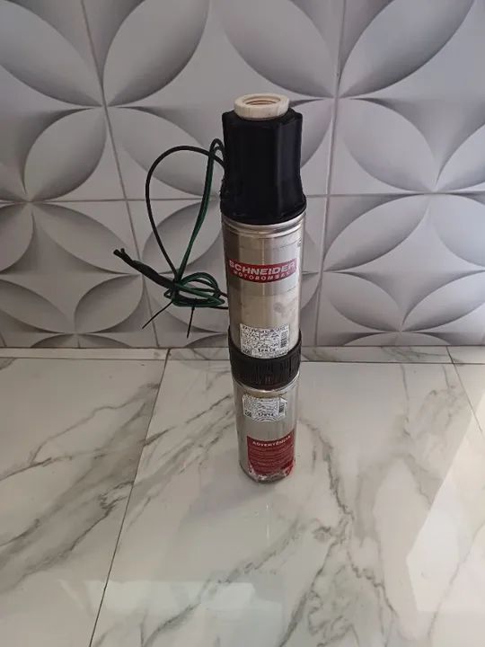 Bomba D'água Submersa ½ CV Schneider 115V - Foto 2