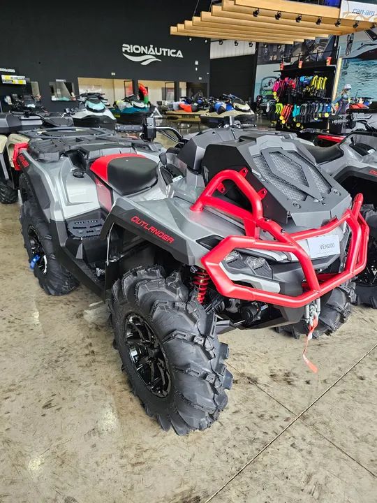 Quadriciclo Can-Am Outlander XMR 1000R 1000cc