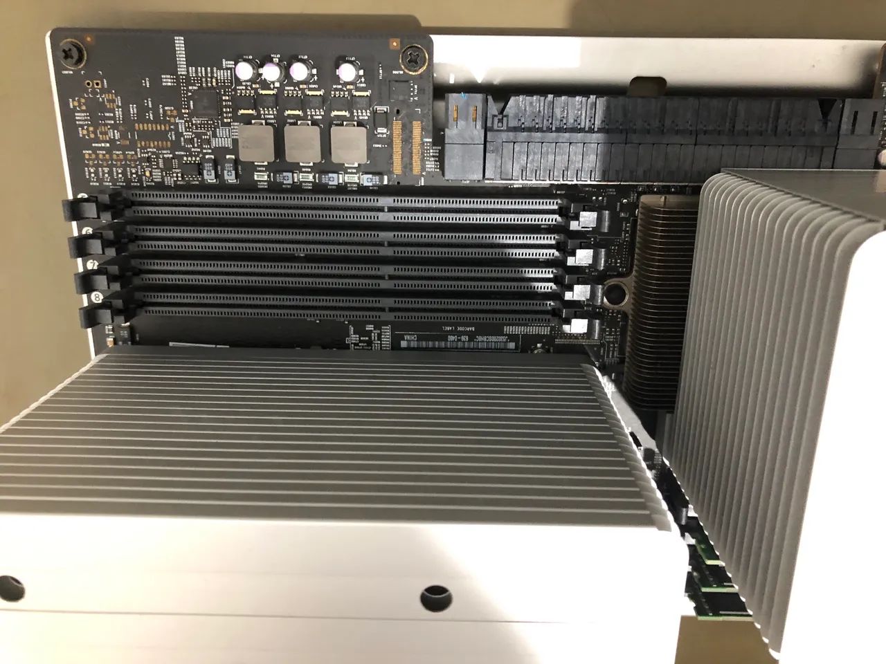 【最強】Mac Pro mid2010 5.1 （2012同等品） 最強】Mac Pro mid2010 5.1 （2012同等品）