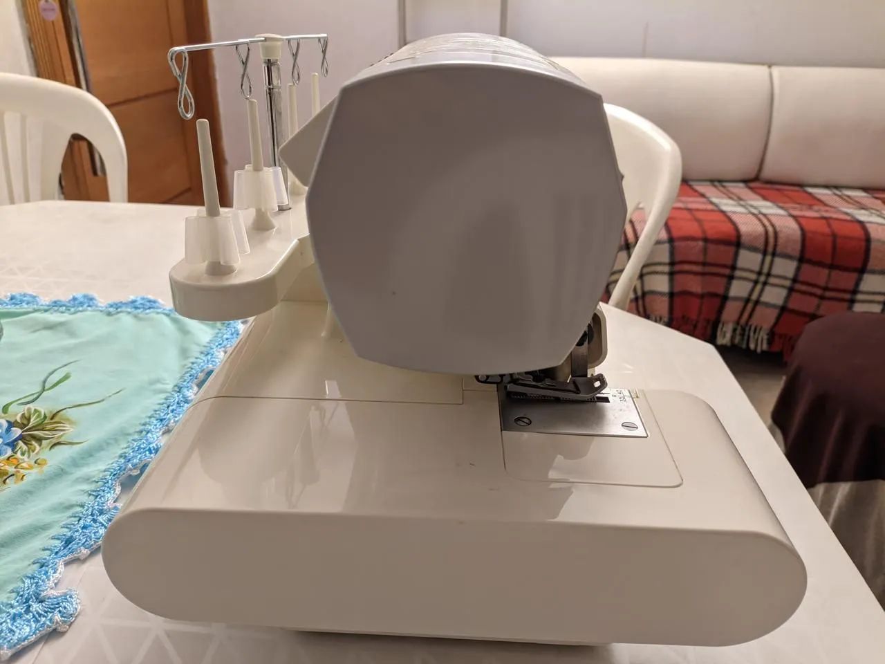 Máquina overloque Singer  - Foto 3