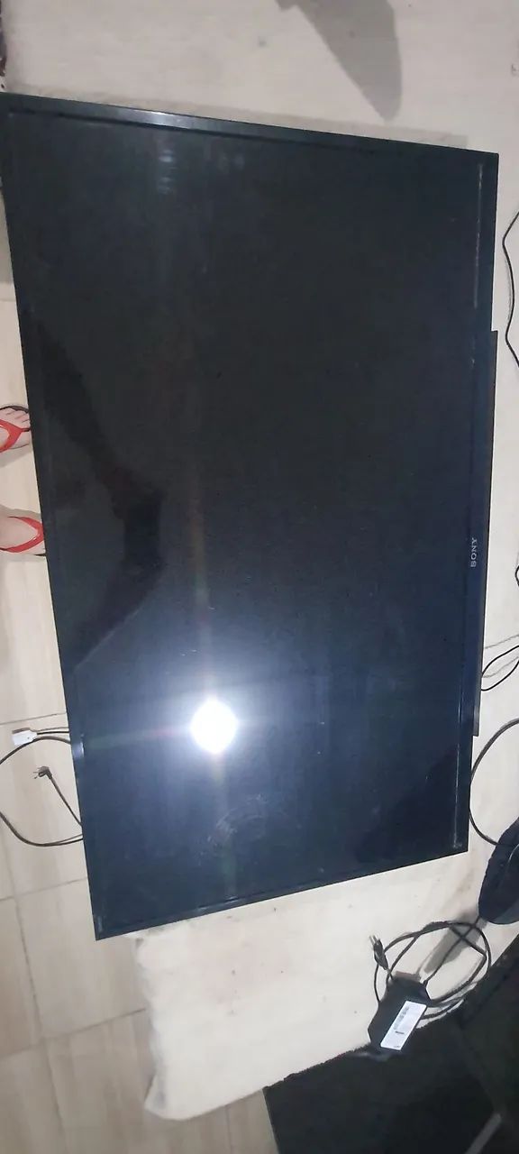 Sony 40" TV with defect64308565955971120