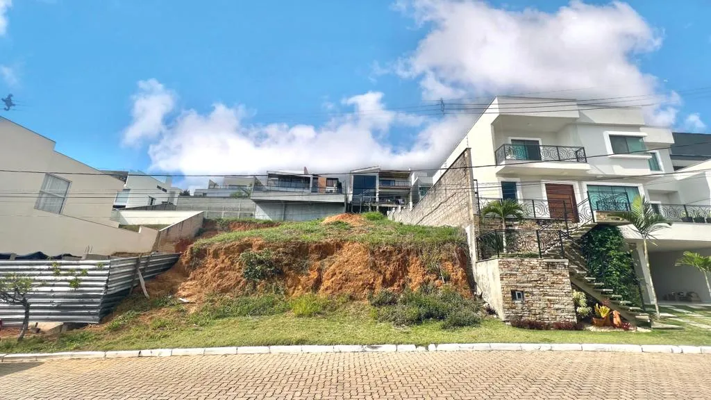 Lote/Terreno para venda com 420 metros quadrados em São Pedro - Juiz de Fora - MG